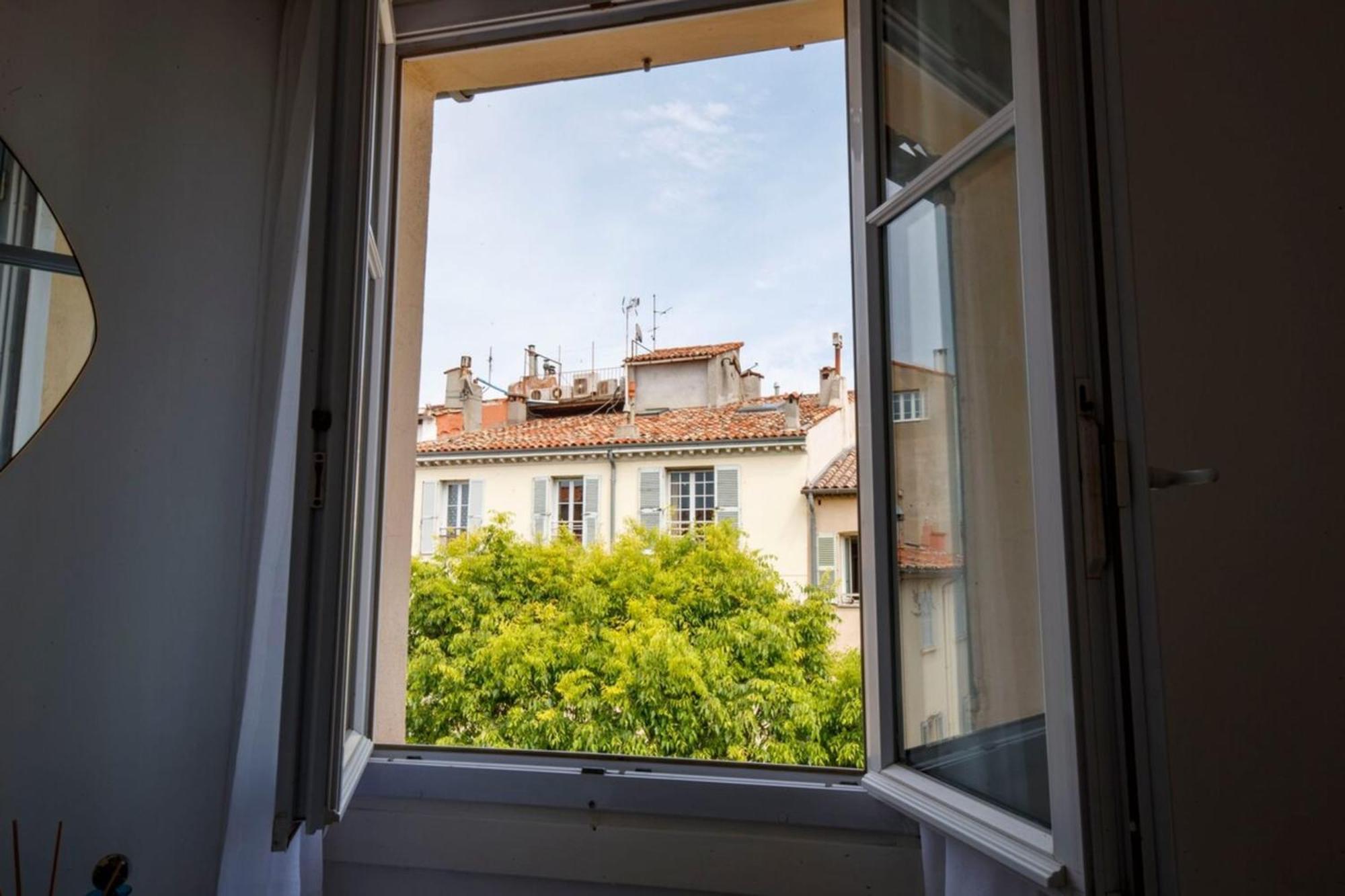 Апартаменты 06M - Old Antibes Beautiful Duplex Terrace With Sea View Экстерьер фото